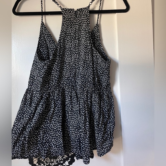 Express black and white print flirty sleeveless top size XS - Picture 5 of 5